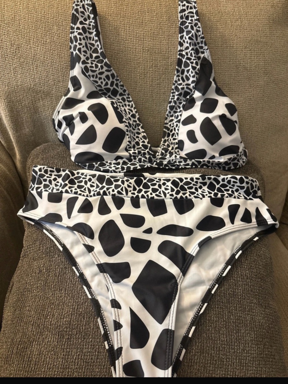 SHEIN Black and White Abstract Print Two-Piece Bikini